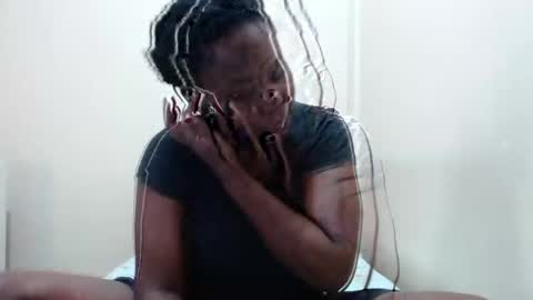 Snapshot of alicialust1 chatting on February 16, 4:31 am alicialust1 online show from February 16, 4:31 am