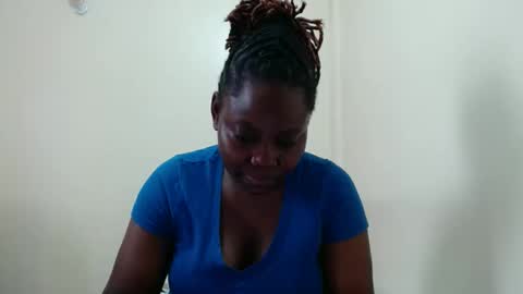 Snapshot of alicialust1 chatting on March 9, 5:33 am alicialust1 online show from March 9, 5:33 am