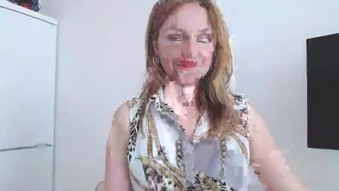 Alicia online show from March 31, 3:12 pm