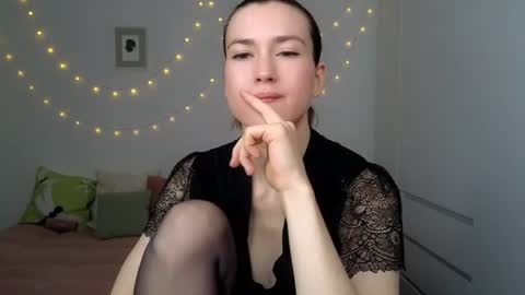 Snapshot of alicianoveli chatting on July 4, 4:18 am alicianoveli online show from July 4, 4:18 am