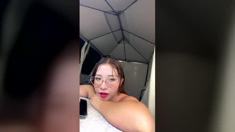 Alicia  online show from May 31, 1:25 am
