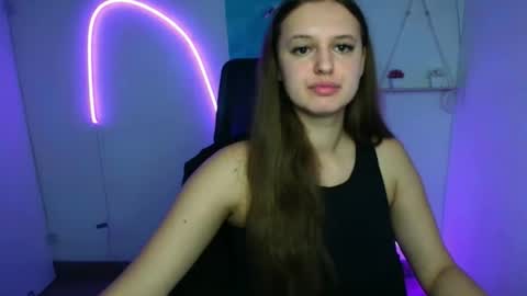 Snapshot of alicie_dream_ chatting on October 25, 6:10 am Alicie online show from October 25, 6:10 am