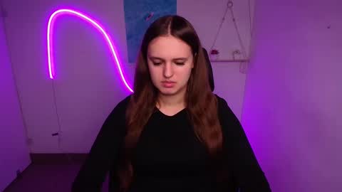 Snapshot of alicie_dream_ chatting on November 6, 12:17 pm Alicie online show from November 6, 12:17 pm