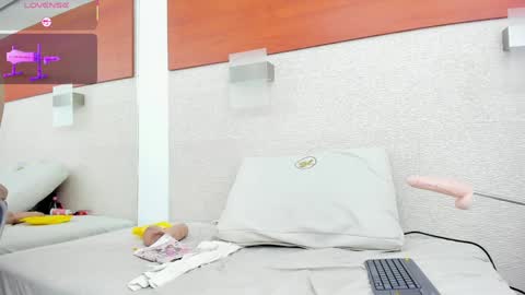 im tutti online show from January 29, 5:30 am