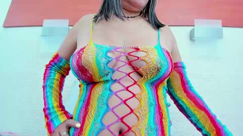 im tutti online show from November 6, 2:45 am