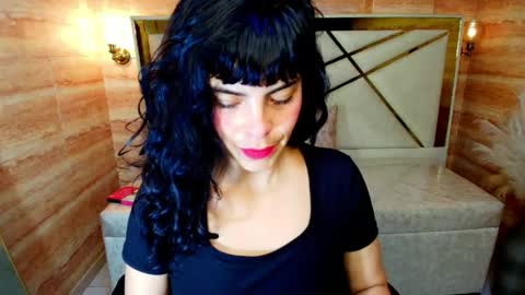 Alie online show from April 20, 7:48 pm