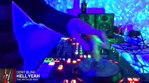 Snapshot of alien8720 chatting on October 11, 8:18 pm busco rockera online show from October 11, 8:18 pm