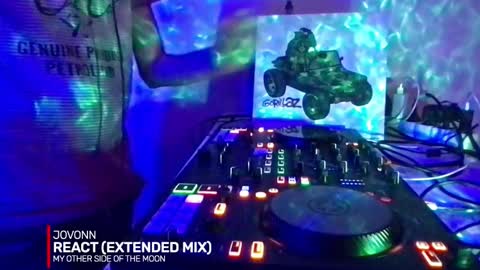 Snapshot of alien8720 chatting on October 24, 8:49 pm busco rockera online show from October 24, 8:49 pm