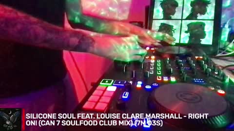 Snapshot of alien8720 chatting on November 7, 9:59 pm busco rockera online show from November 7, 9:59 pm