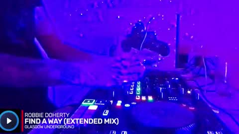 Snapshot of alien8720 chatting on December 19, 6:59 pm busco rockera online show from December 19, 6:59 pm