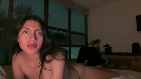 Aliensuppstar online show from January 15, 3:00 am