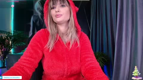 Snapshot of aliessia chatting on December 16, 6:49 pm Aliessia online show from December 16, 6:49 pm