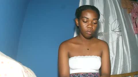 Snapshot of alihane21 chatting on December 16, 4:56 pm alihane21 online show from December 16, 4:56 pm