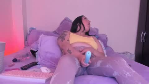 aliice_69 online show from June 18, 2:23 am