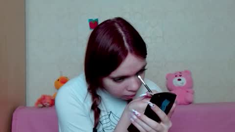 Alice online show from March 26, 7:19 pm