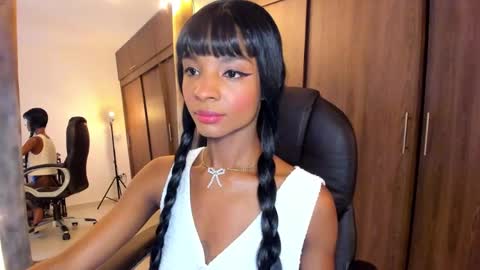 Snapshot of alika_houston chatting on March 11, 6:32 am IG Alik nasso online show from March 11, 6:32 am