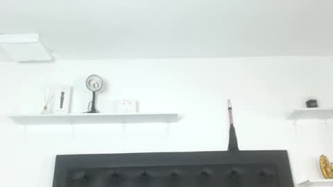 alika_jonhson_ online show from October 12, 2:16 pm