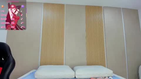 alika_voss online show from December 15, 4:06 am