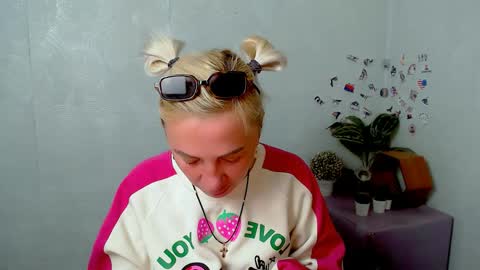 Alina online show from May 2, 4:28 am