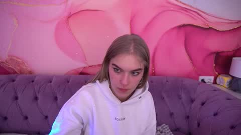 Snapshot of alinalemon chatting on January 31, 8:40 pm Alina online show from January 31, 8:40 pm