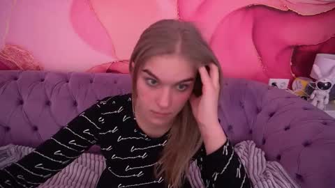 Snapshot of alinalemon chatting on February 2, 1:32 pm Alina online show from February 2, 1:32 pm