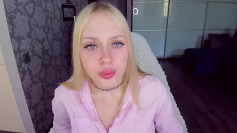 alinaocean online show from May 8, 9:03 am