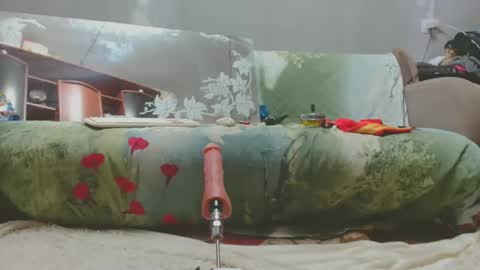 AlinasissyXX online show from March 20, 8:14 pm