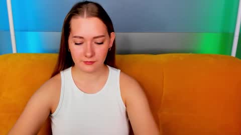 Snapshot of alinawise chatting on February 4, 1:22 am alinawise online show from February 4, 1:22 am