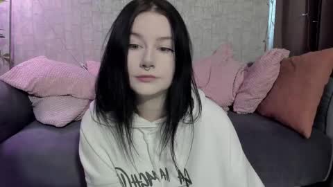 Aline Greeeen online show from November 10, 3:16 am