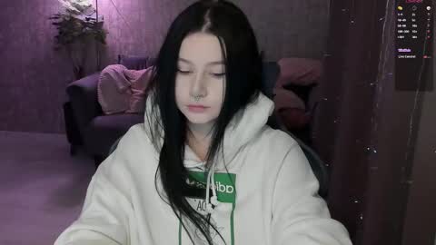 Aline Greeeen online show from February 5, 7:02 am