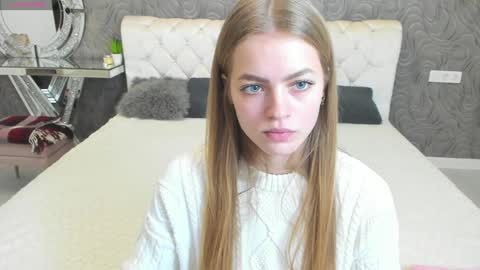 alisa_glamur online show from December 5, 3:17 pm