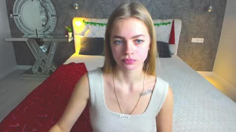 alisa_glamur online show from December 29, 12:34 pm
