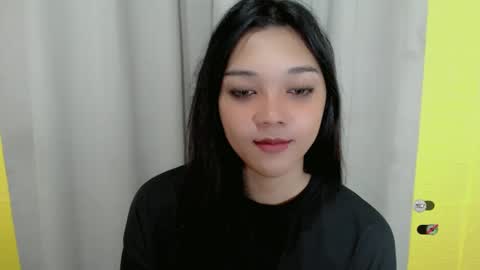 Snapshot of alisa_kiss_ chatting on December 21, 9:33 am Shanti xhey online show from December 21, 9:33 am