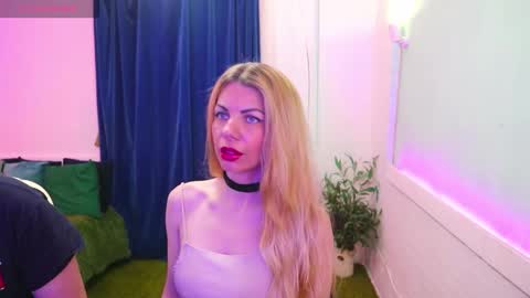 Alisa Aleks online show from November 9, 5:00 pm