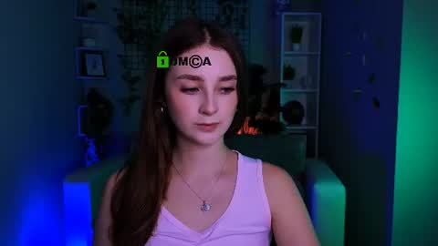 Snapshot of alisabliss chatting on June 19, 7:06 pm Alisa online show from June 19, 7:06 pm