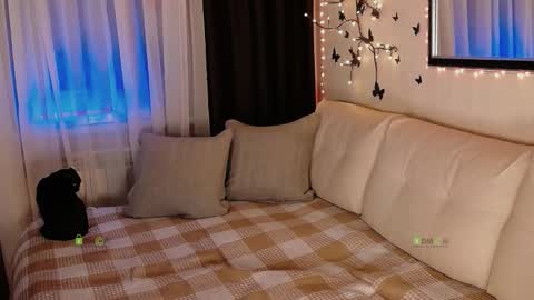 Alice online show from February 28, 2:01 am