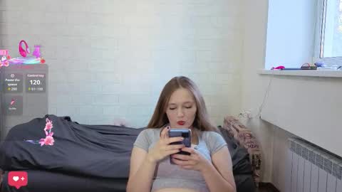 alisawyn online show from October 15, 8:14 am