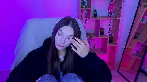 Alise online show from October 8, 6:11 am