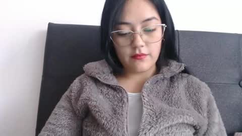 alisha_9997 online show from February 6, 1:25 pm