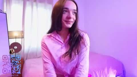 Snapshot of alisha_melison chatting on February 19, 5:09 pm Alisha online show from February 19, 5:09 pm