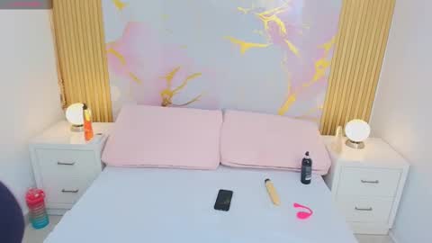 Snapshot of alishadixon chatting on October 9, 12:14 pm Alisha online show from October 9, 12:14 pm