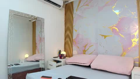 Snapshot of alishadixon chatting on October 30, 11:44 am Alisha online show from October 30, 11:44 am