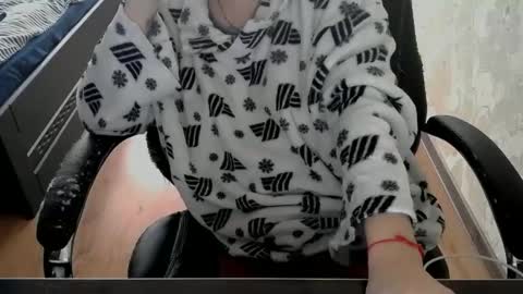 Snapshot of alisia18 chatting on January 12, 11:37 am Alisa online show from January 12, 11:37 am