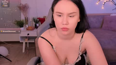 Alisia online show from January 15, 7:15 am