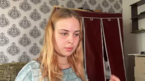 Alisa online show from July 24, 3:32 pm