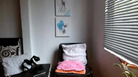 Snapshot of alisonturbay chatting on June 3, 4:01 pm Alisonturbay online show from June 3, 4:01 pm