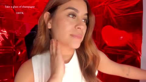Snapshot of aliss_es chatting on February 15, 4:34 pm ALISS online show from February 15, 4:34 pm