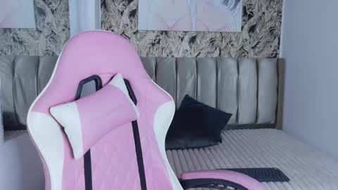 Snapshot of alissa_grace chatting on September 15, 1:11 pm Alison online show from September 15, 1:11 pm