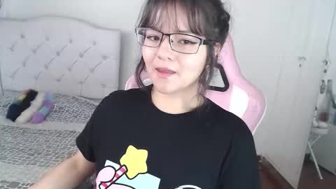 alissa_morrison online show from April 7, 2:50 pm