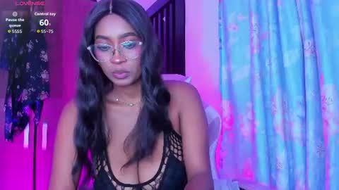 Snapshot of alissa_smith_ chatting on July 16, 5:02 am alissa_smith_ online show from July 16, 5:02 am